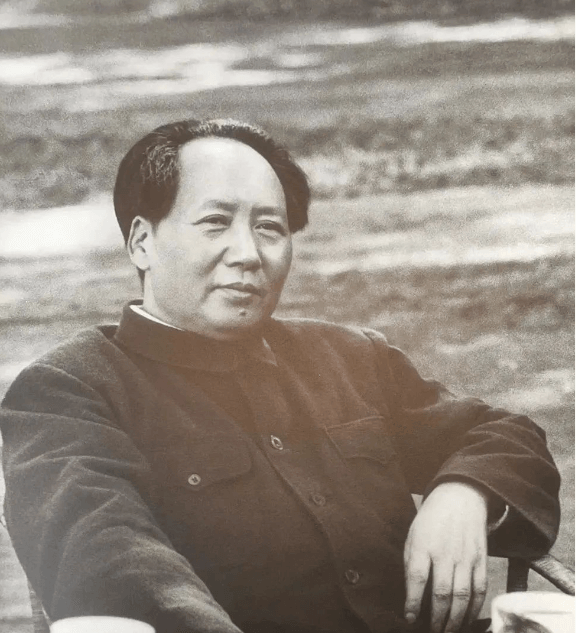 毛泽东主席用诗词赞扬过的革命将领都有谁？