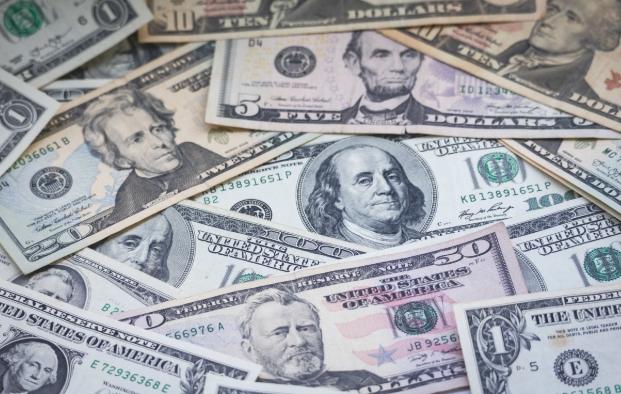 近兩年中國外匯儲備超3.2萬億美元