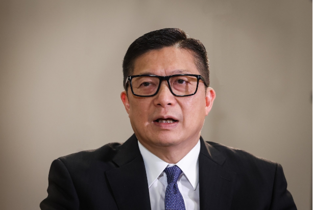 鄧炳強去信《華爾街日報》斥公然無視黎智英案事實