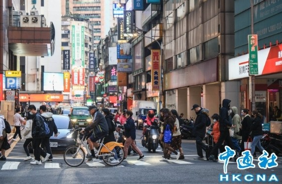 蔣萬安育兒新政 引發“夾心層”世代共鳴