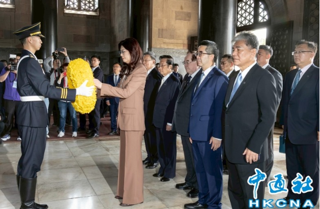 學者評鄭麗文訪陸：關鍵節點破冰 國共兩黨關係再出發