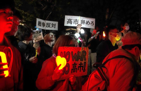 日本首相積極推動修憲 引發大量民眾質疑