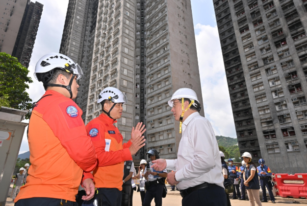 香港宏福苑居民第三日上樓 平均逗留約兩個半小時