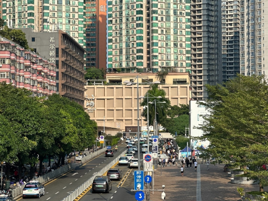 中國多地新政落地促“五一”期間樓市回暖